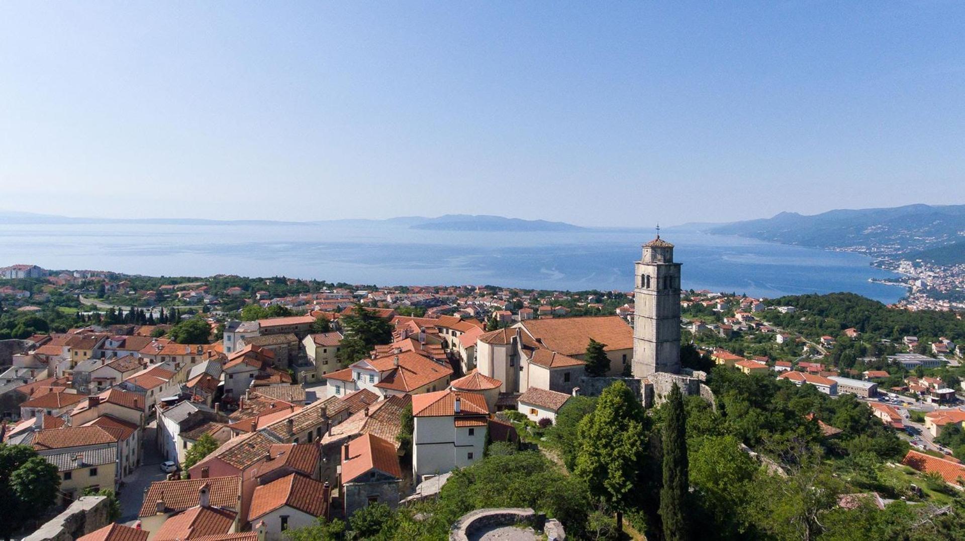 Apartments Villa Kastav In Old Town Center With Sea View And Parking Buitenkant foto