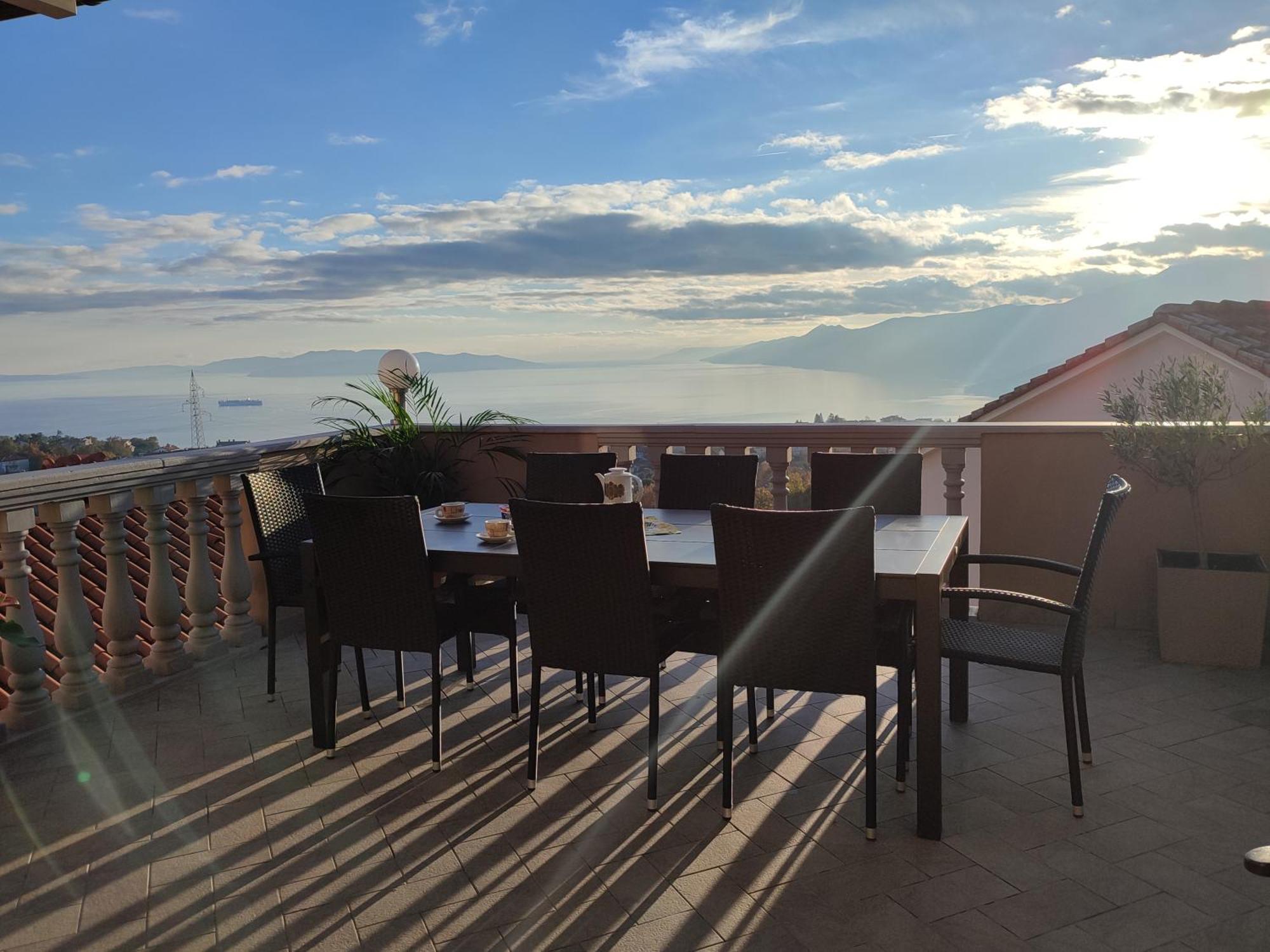 Apartments Villa Kastav In Old Town Center With Sea View And Parking Buitenkant foto