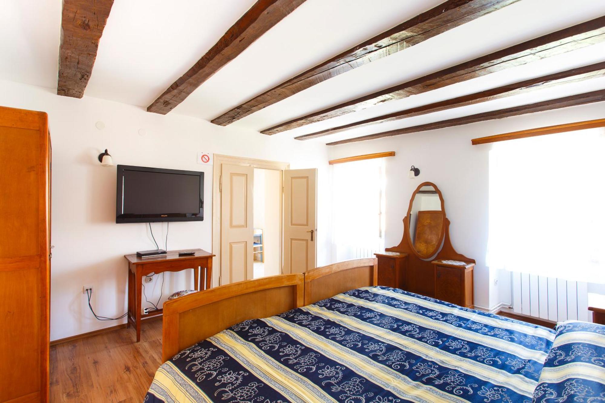 Apartments Villa Kastav In Old Town Center With Sea View And Parking Buitenkant foto