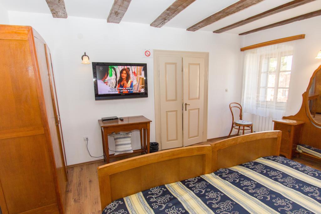 Apartments Villa Kastav In Old Town Center With Sea View And Parking Buitenkant foto