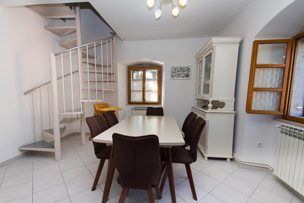Apartments Villa Kastav In Old Town Center With Sea View And Parking Buitenkant foto