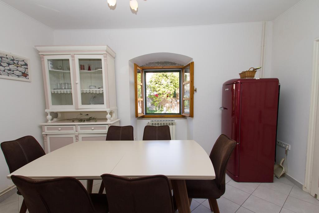 Apartments Villa Kastav In Old Town Center With Sea View And Parking Buitenkant foto
